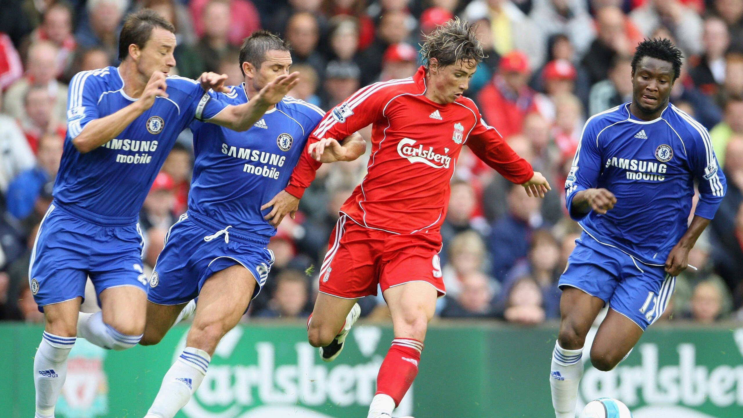 PSG防线漏洞被切尔西前锋多次利用，切尔西后防线